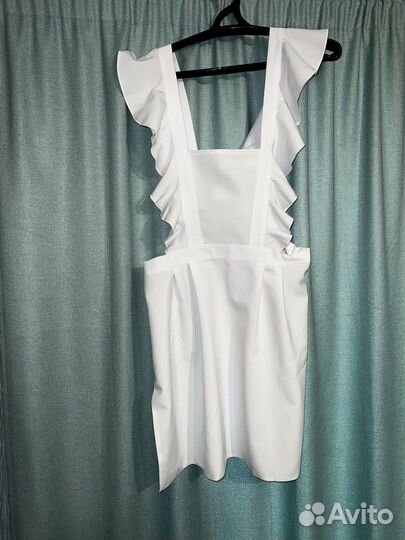 Школьный фартук белый