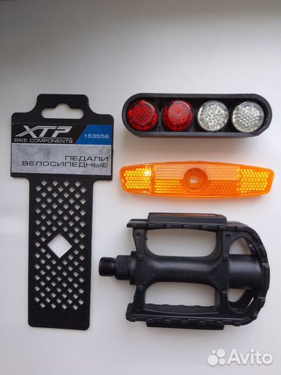 Педаль велосипедная, катафоты, болты