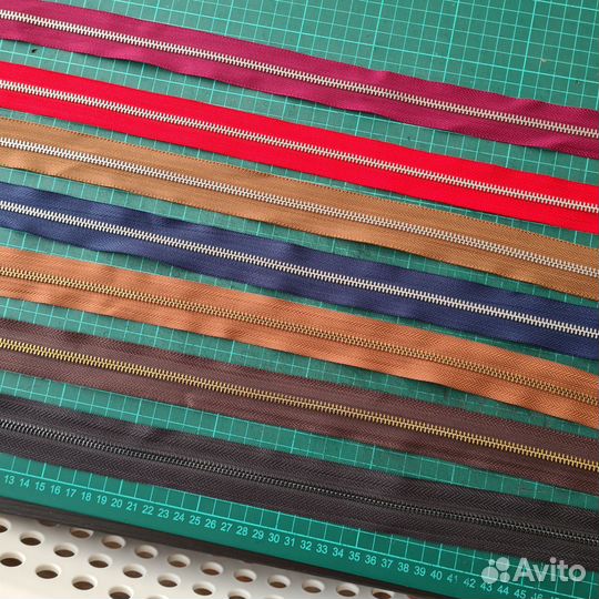 Молния металлическая