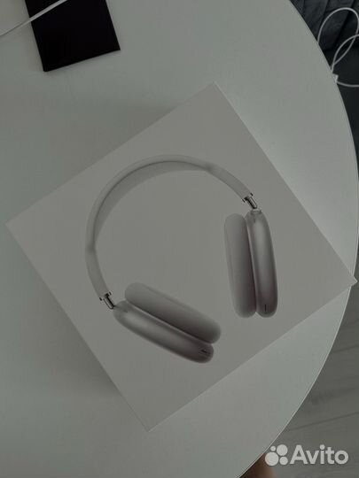 Apple airpods max (white)