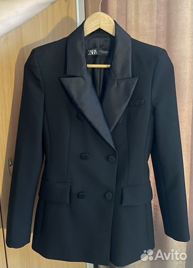 Женский жакет Zara XS