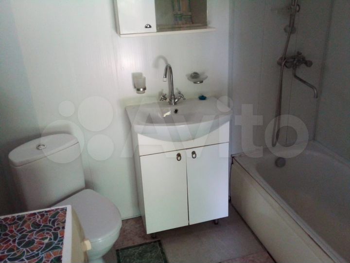 Дом 24 м² на участке 20 сот.