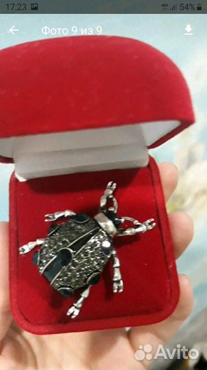 Броши новые