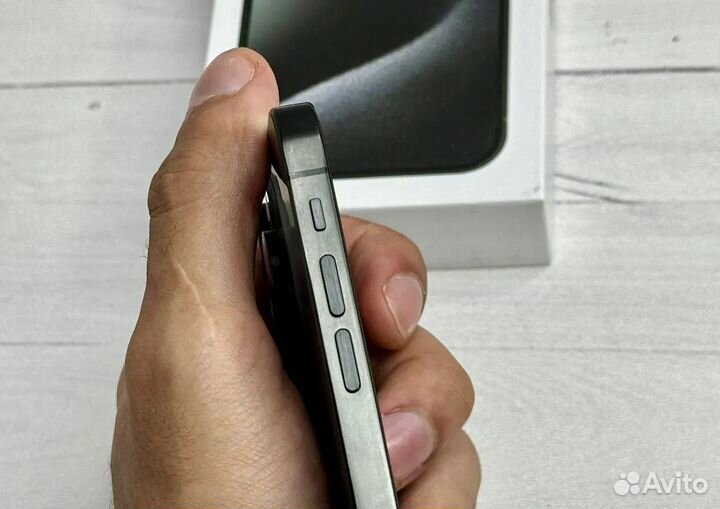 iPhone xr в корпусе 15 pro 128 гб