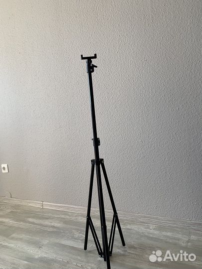 Штатив для лампы