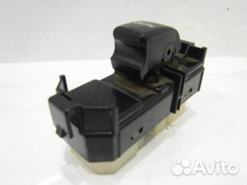 Кнопка стеклоподъемника