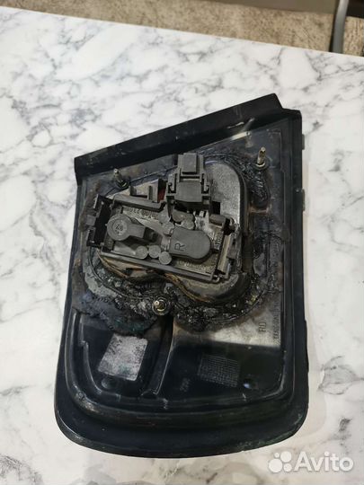 Стекло фонаря Ниссан Примера Р11