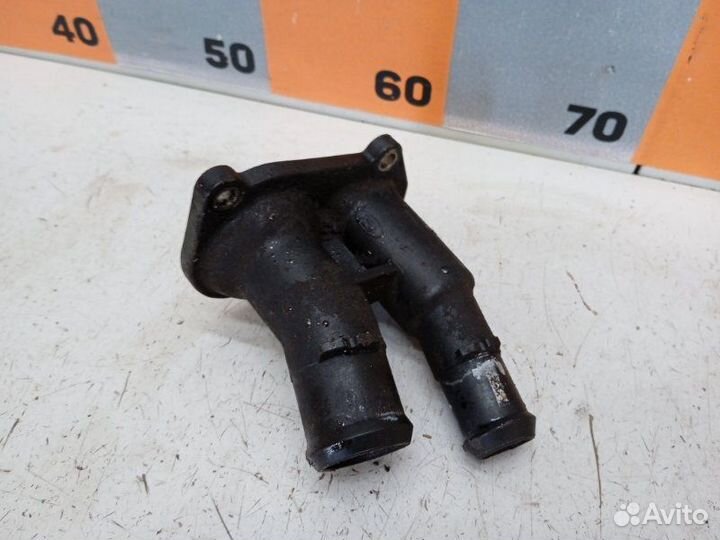 Крышка термостата Ford Fiesta MK 5 2002 - 2008