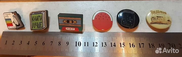 Брошь значок