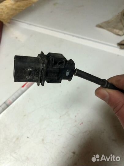 Датчик кислорода верхний Skoda Octavia Passat