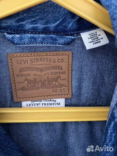 Джинсовая куртка женская levis