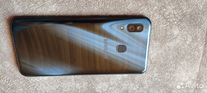 Samsung Galaxy A30, 3/32 ГБ