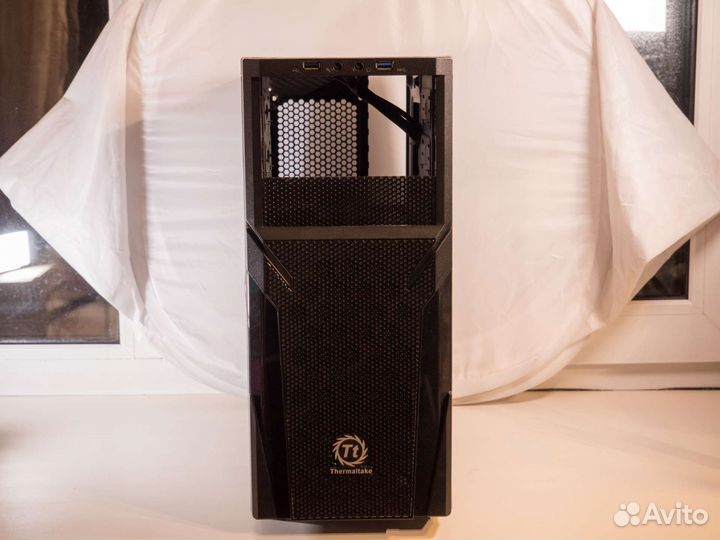 Корпус для пк Thermaltake Versa H21