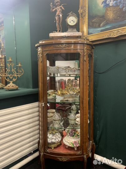 Антикварная Витрина