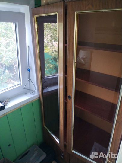 Книжный шкаф сервант