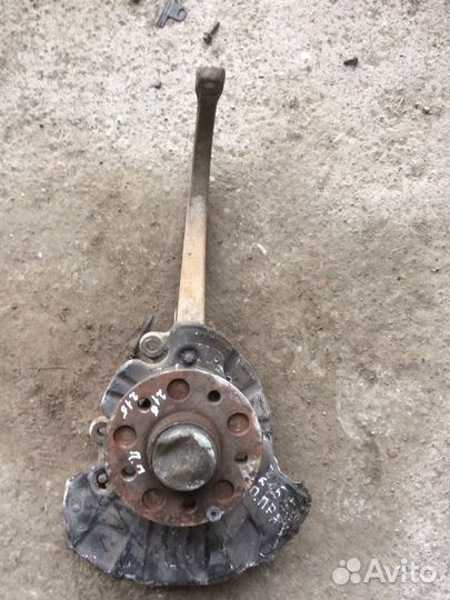 Кулак поворотный Mercedes CL W215