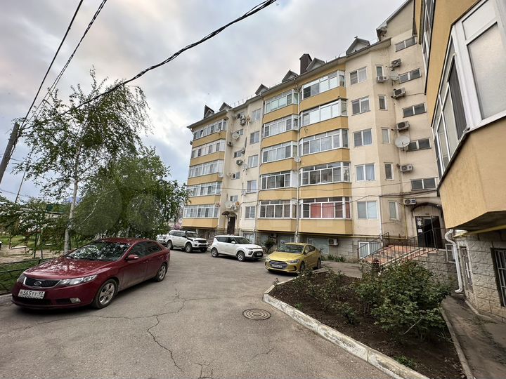 3-к. квартира, 91,5 м², 4/6 эт.