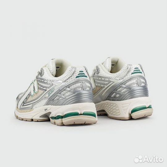 Кроссовки New Balance 1906R White Silver