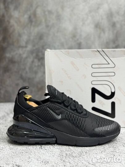 Кроссовки Nike 270