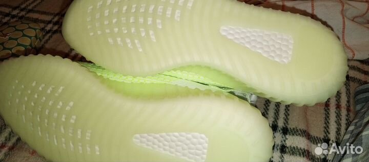 Кроссовки женские 41