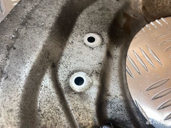 Пыльник кожух тормозного диска передний левый Bmw