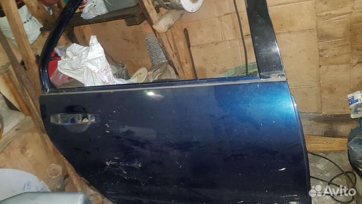 Лансер 9 дверь зад право под ремонт
