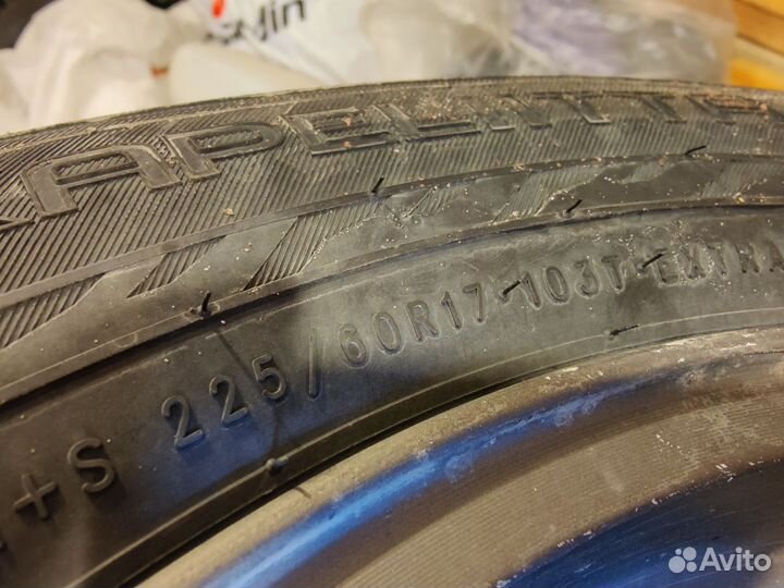 Диски Subaru r17 на зимней резине 225/60R17 Nokian