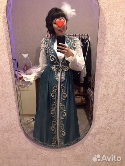 Казахский национальный костюм