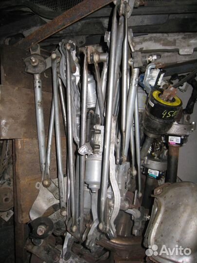 Toyota 2002-2019 год трапеция стеклоочистителя