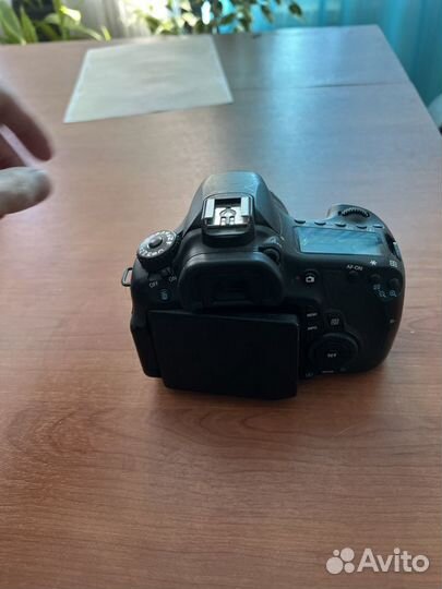 Фотоаппарат Canon EOS 60D + Canon EF 50mm f/1.4
