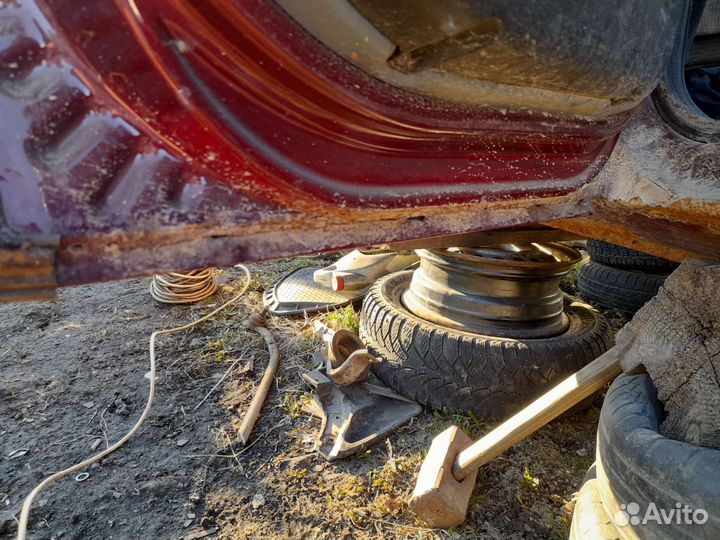 Дверь задняя левая на ниву chevrolet