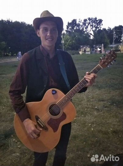 Преподаватель по гитаре