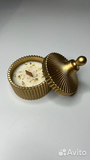 Фигуры из гипса, свечи