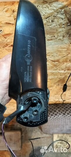 Зеркало заднего вида правое Toyota Corolla e150