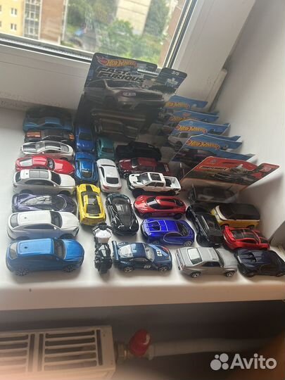 Автомобили HotWheels, MatchBox, Welly