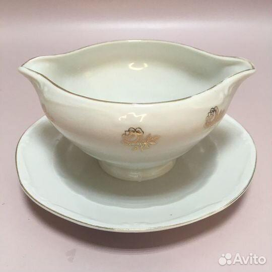 Соусник фарфоровый