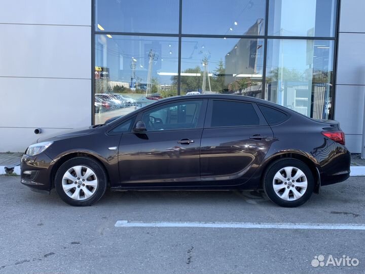 Opel Astra, 2014