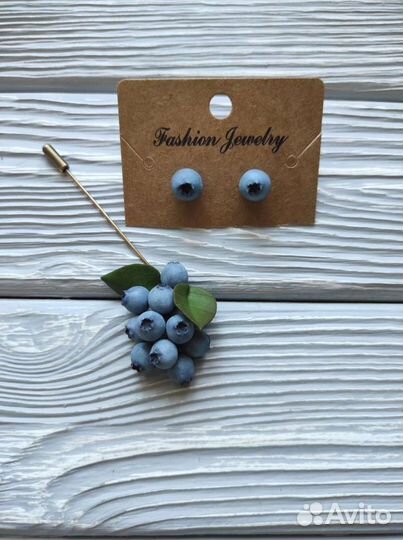 Браслет и брошь 