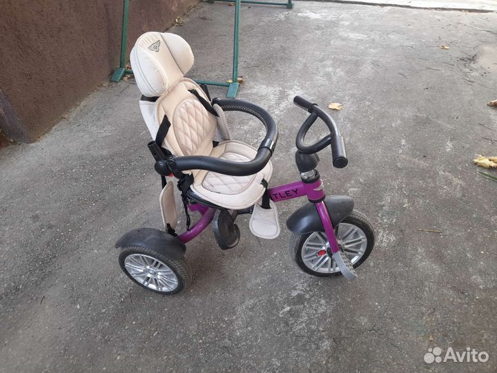 Трехколесный велосипед