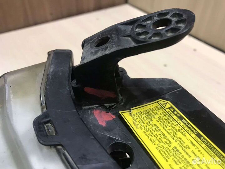 Фара левая mitsubishi pajero 4