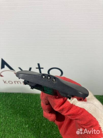 Форсунка омывателя правая Audi A3 8P CCZ 2009