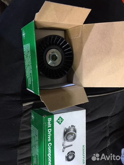 Ролик обводной