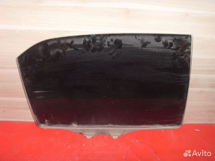 Стекло двери задней правой Mitsubishi Lancer 9
