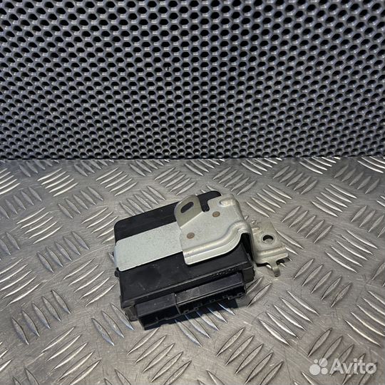 Блок управления раздаткой Toyota Land Cruiser