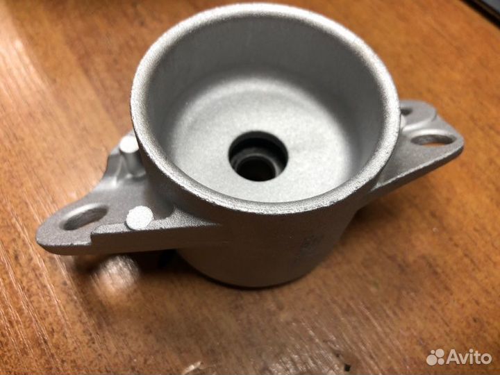 Опора амортизатора заднего Volkswagen Golf Iv/Bora