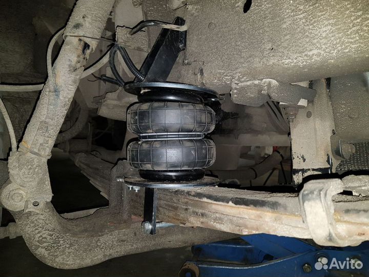 Пневмоподвеска Isuzu NQR 75, ELF 7.5 передняя ось