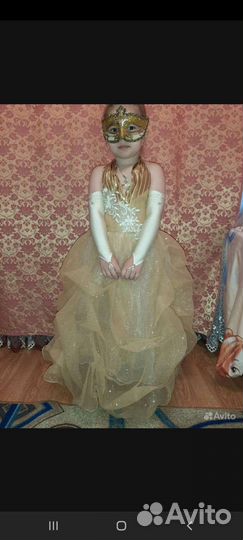 Вечернее платье