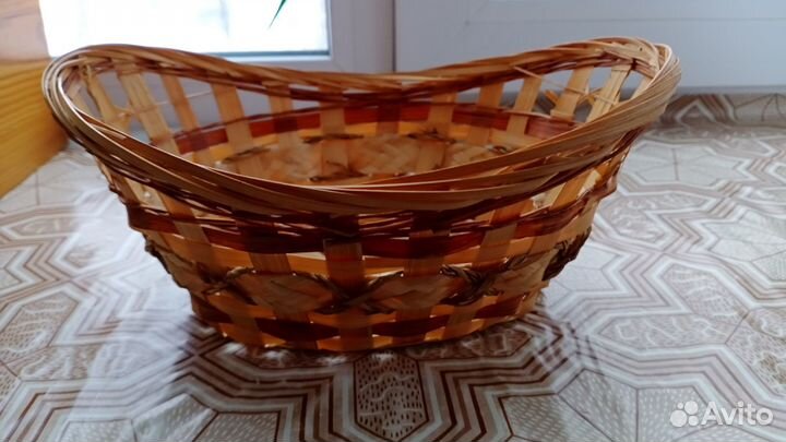 Корзинка плетенная
