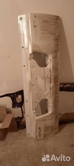 Крышка багажника нижн. часть Lexus Lx570/2018