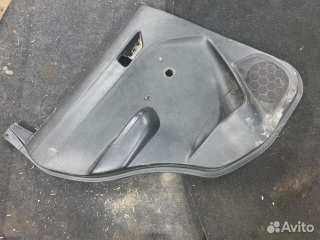 Обшивка двери задняя левая Suzuki Vitara 2LY 1.0